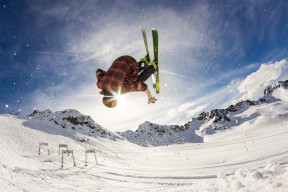 乐鱼官方登录入口-尽力了！哈登25+6+6，最后5秒起身离场，哈登54分